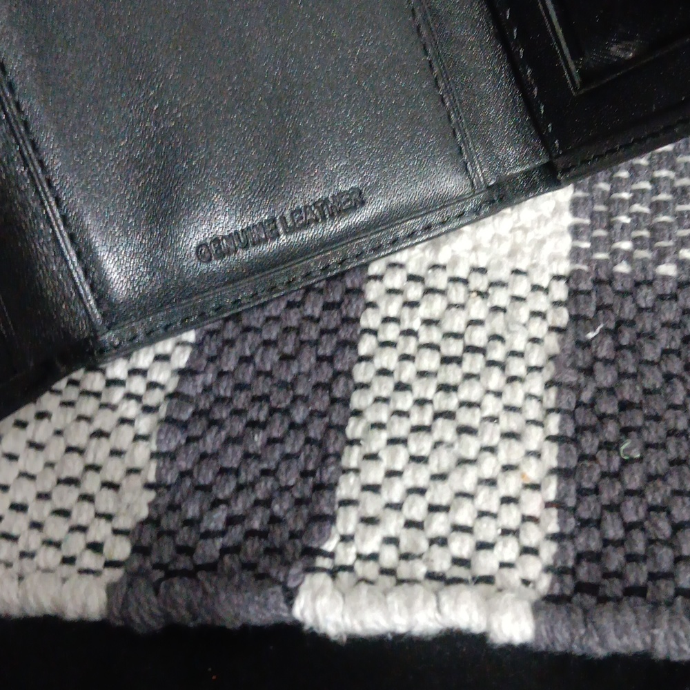 Perry Ellis - Picture 6 of 7